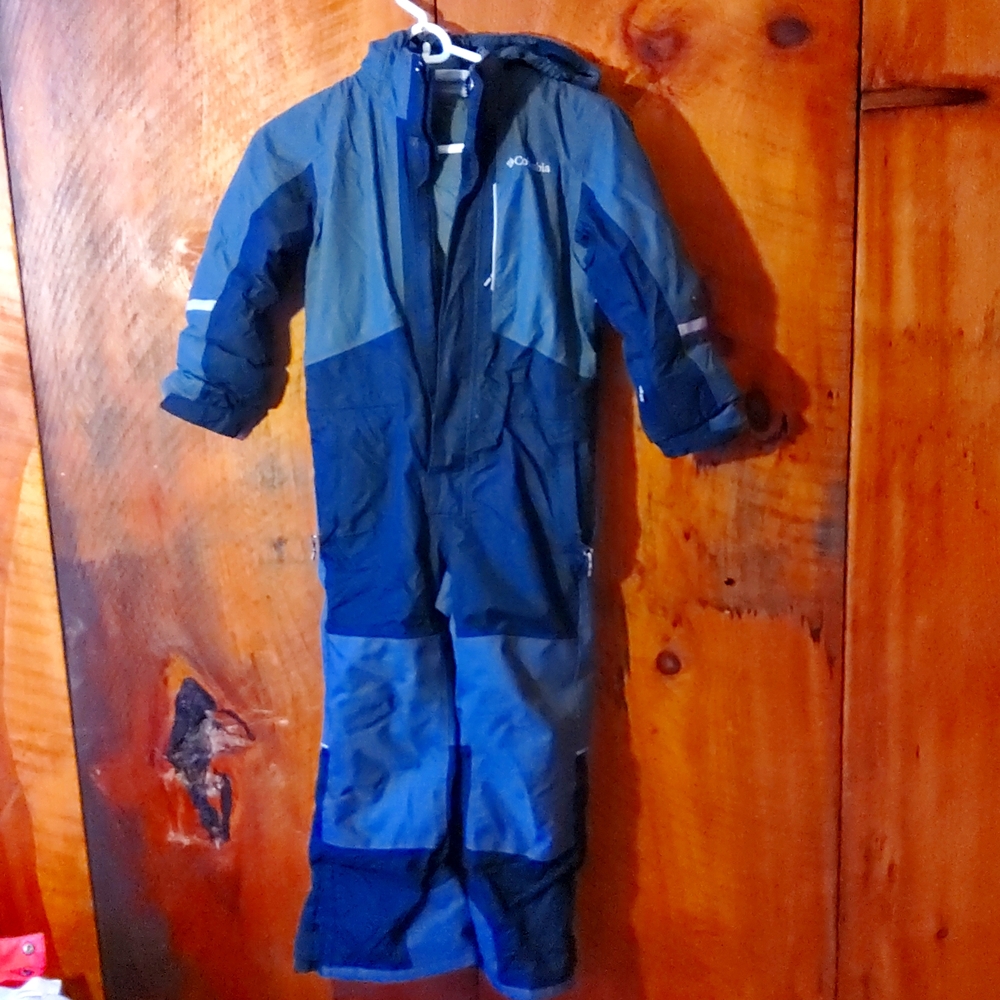 Columbia Buga Suit II, snowsuit, size small 8, black